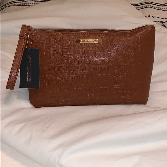 Steve Madden Handbags - NWT Steve Madden | Weekend Cosmetic Bag-Cognac